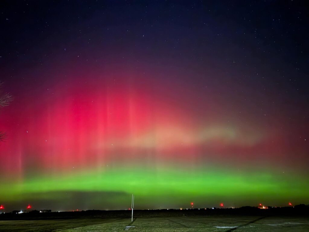 Northern Lights November 11 2025 - IowaWeather.com Northern Lights November 11 2025